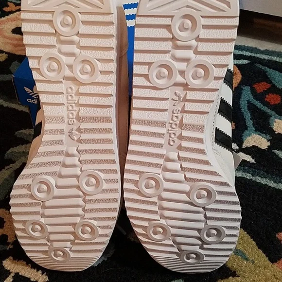 Adidas White and Black Sneakers with Yellow Accent - Picture 7 of 8